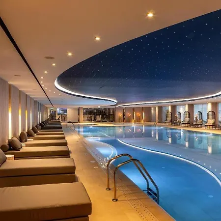 The Healthy Stay-padel, Pool&fitness فندق 5*
