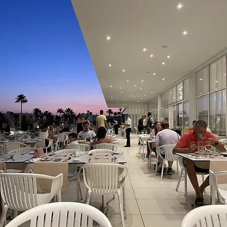The Healthy Stay-padel, Pool&fitness Otel 5*